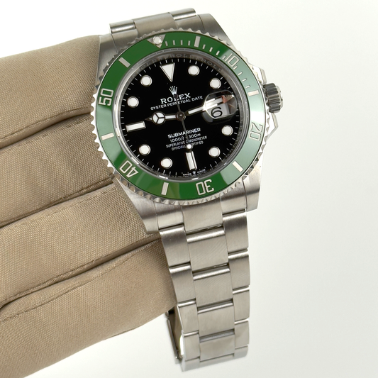 Rolex Submariner Date 126610LV “Kermit”