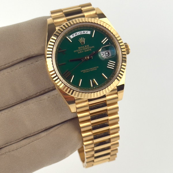 Rolex 228238 Day Date 40 18K Yellow Gold with Green 2023